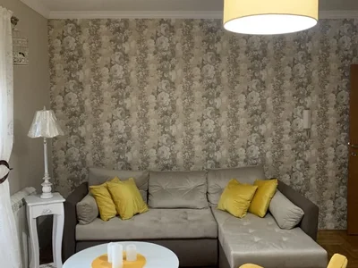 Wohnviertel Stan 80 m² na Izdavanje – Centar, Cetinje