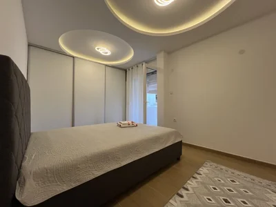 Cabaña Kuća 320 m² na Prodaju – Zlatica, Podgorica