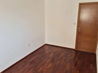 Wohnviertel Stan 47 m² na Izdavanje – Stari Aerodrom, Podgorica