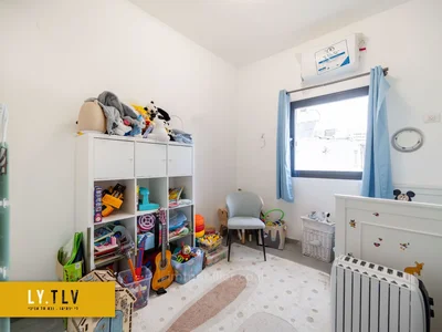 Quartier résidentiel Superbe 4 pieces avec parking et mamad dans lev hair