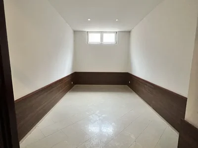 Handel Poslovni prostor 80 m² na Prodaju – Stari Aerodrom, Podgorica