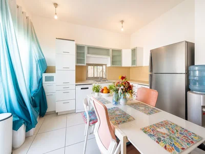 Dzielnica mieszkaniowa Proche shouk hacarmel et jardin meir dans immeuble renove