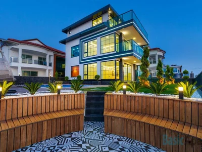 Villa Beautifully designed modern villa in Kargicak Alanya with stunning sea view