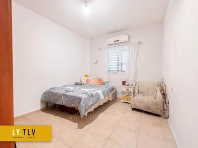 Quartier résidentiel 4 pieces a vendre a nahalat yitshak