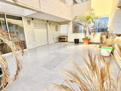 Barrio residencial A vendre superbe appartement 3 pieces avec immense terrasse a ashdod