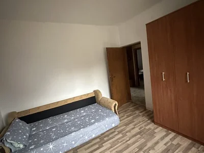 Hütte Kuća 90 m² na Izdavanje – Spuž, Danilovgrad