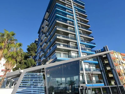 Edificio de apartamentos Bienes raíces frente al mar con impresionantes vistas en Mahmutlar
