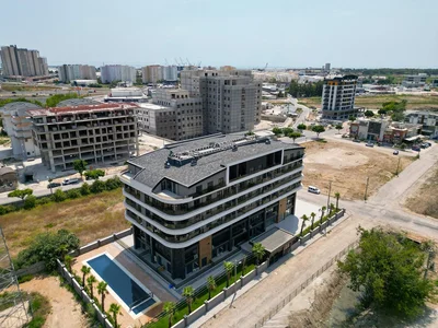 Apartamentowiec Apartamenty z Widokiem na Góry i Basenem w Antalyi Konyaaltı