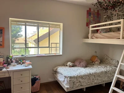 Wohnviertel Tres rare en centre ville de raanana piscinable