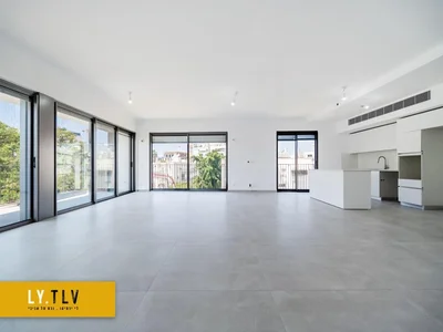 Quartier résidentiel Superbe mini-penthouse à deux pas de kikar hamedina