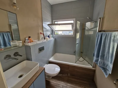 Wohnviertel Avec terrasse bel appartement bien agence bon emplacement renove