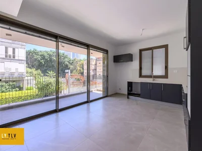 Wohnviertel Superbe 3 pieces avec balcon parking et cave pres de kikar hamedina