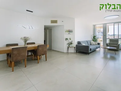 Residential quarter Appartement 5 5 pieces quartier neve hadarim rishon lezion