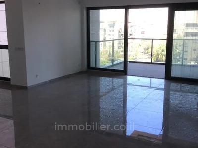 Wohnviertel 5 pieces a vendre dans un bel immeuble kiryat leumi rishon lezion
