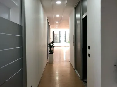 Бизнес-центр FOR RENT SPACE AT TWIN TOWERS