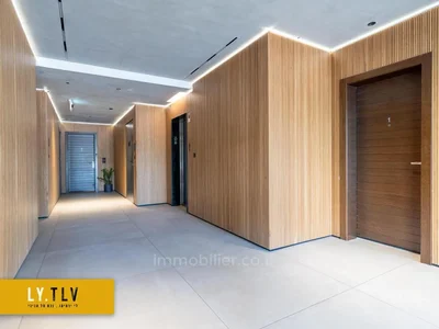 Residential quarter Superbe 3 pieces pres de kikar rabin dans une rue calme avec balcon ascenseur et parking