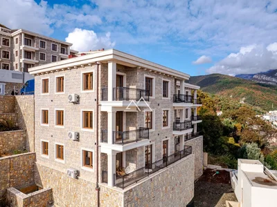Zespół mieszkaniowy Apartments in a low-rise residential building in Budva