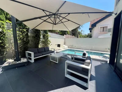 Жилой квартал Maison individuelle de luxe avec piscine est de raanana