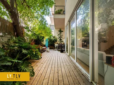 Residential quarter Magnifique rez de jardin avec grand jardin privatif pres de kikar dizengoff