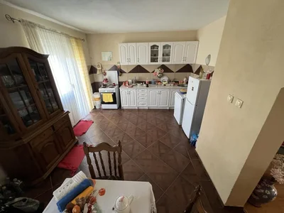 Cabaña Kuća 375 m² na Prodaju – Donja Gorica, Podgorica