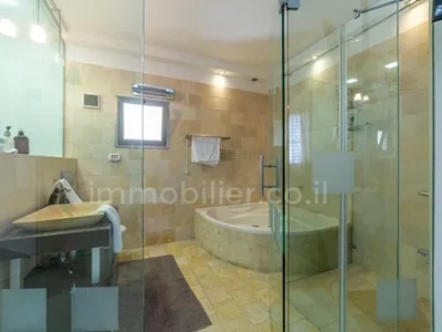 Residential quarter Sublime 5 pieces familial avec terrasse et 3 parkings