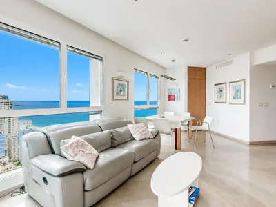 Wohnviertel Appartement de luxe en premiere ligne face a la mer