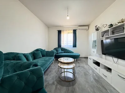 Hütte Kuća 137 m² na Izdavanje – Donji Kokoti, Podgorica