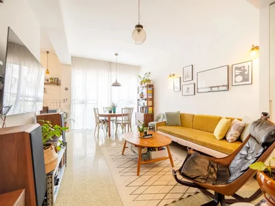 Dzielnica mieszkaniowa Appartement renove de 3 pieces avec balcon dans le vieux nord de tel aviv