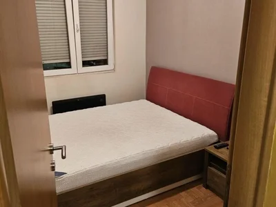 Wohnviertel Jednosoban stan, 42m2, Stari Aerodrom