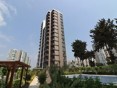 Apartment building Sea View Ready-to-Move Apartments in Tece, Mersin