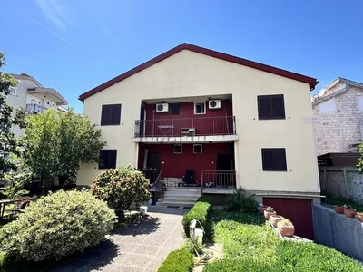 Wohnviertel Stan 140 m² na Prodaju – Blok Ix, Podgorica
