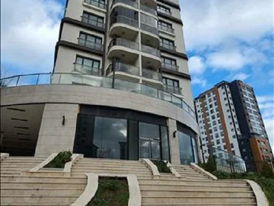 Zespół mieszkaniowy Residence with a swimming pool and a shopping mall, Istanbul, Turkey