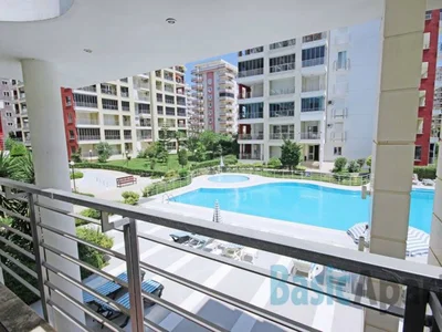 Dzielnica mieszkaniowa Centric apartment in modernist building
