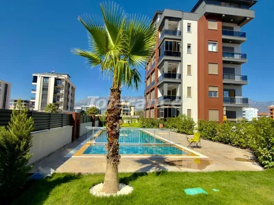 Wohnanlage Geräumige Wohnungen in einem Neubau in Döşemealtı, Antalya, in einer Anlage mit Pool