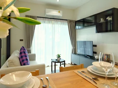 Complexe résidentiel Residence with swimming pools and around-the-clock security at 250 meters from the beach, Phuket, Thailand