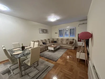 Wohnviertel Stan 51 m² na Prodaju – Tuški Put, Podgorica