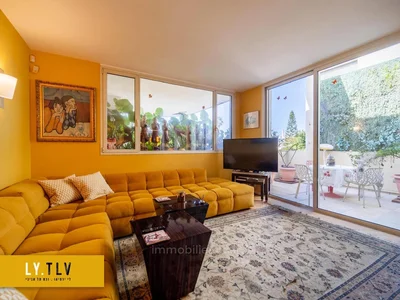 Quartier résidentiel Incroyable duplex penthouse dans une ruelle calme entre yehuda hamaccabi et le parc hayarkon