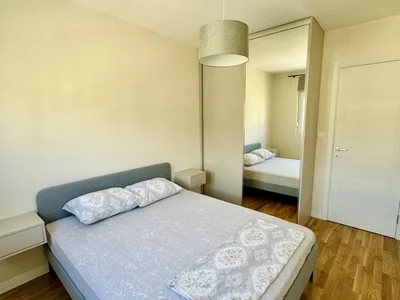 Wohnviertel Stan 40 m² na Izdavanje – Pobrežje, Podgorica