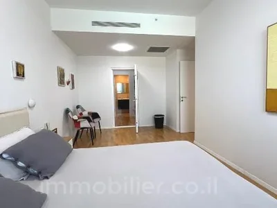 Wohnviertel Avec terrasse bel appartement bien agence bon emplacement grand haut standing investi luxueux magnifique proche de la mer spacieux vue sur la mer