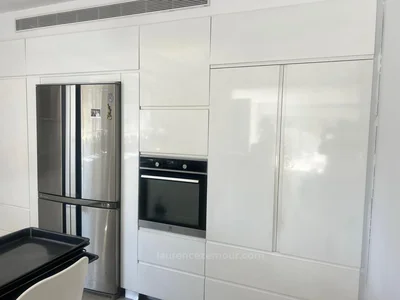 Quartier résidentiel Charmant cottage. piscine. calme