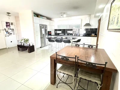 Wohnviertel Majestueux 5 pieces a ashdod