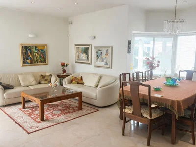 Quartier résidentiel Centre-ville. belle terrasse