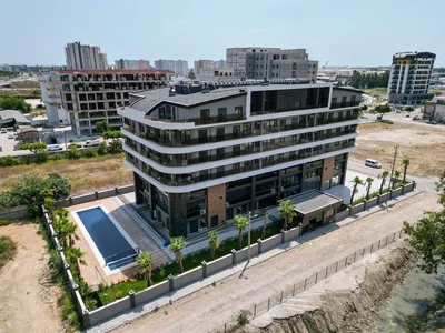 Apartamentowiec Apartamenty z Widokiem na Góry i Basenem w Antalyi Konyaaltı