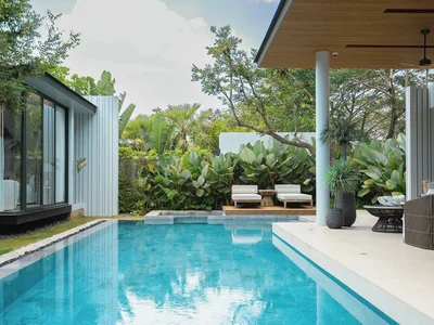 Complejo residencial Complex of villas with swimming pools and gardens near beaches, Phuket, Thailand
