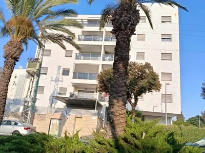 Barrio residencial Un beau 4 pieces en plain centre ville recent