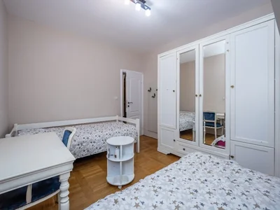 Wohnviertel Stan 70 m² na Prodaju – Centar, Cetinje
