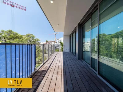 Quartier résidentiel Superbe mini-penthouse à deux pas de kikar hamedina