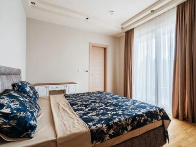 Wohnviertel Stan 120 m² na Prodaju – Centar, Budva