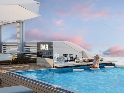 Complejo residencial New Tivano Residence with swimming pools and lounge areas near the beach, Dubai Islands, Dubai, UAE