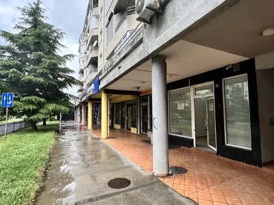 Handel Poslovni prostor 80 m² na Prodaju – Stari Aerodrom, Podgorica